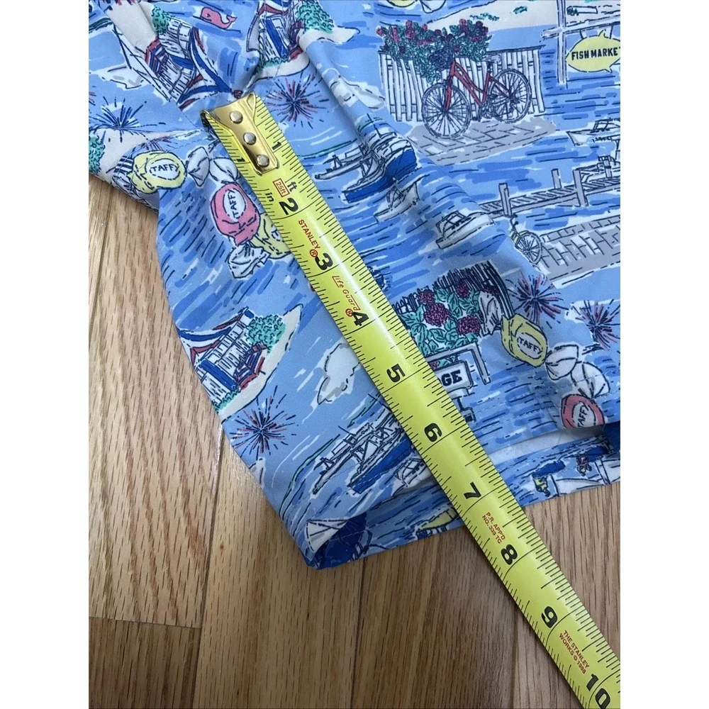 Vineyard Vines Martha's Vineyard Scene Swim Trunk Shorts Men's Size M Blue Print
